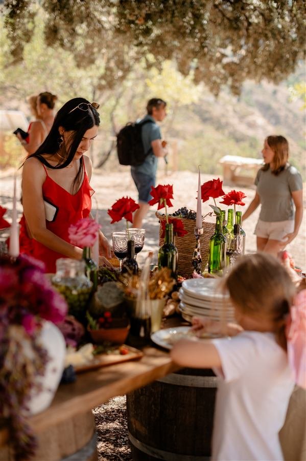 A family afternoon at the vineyard
