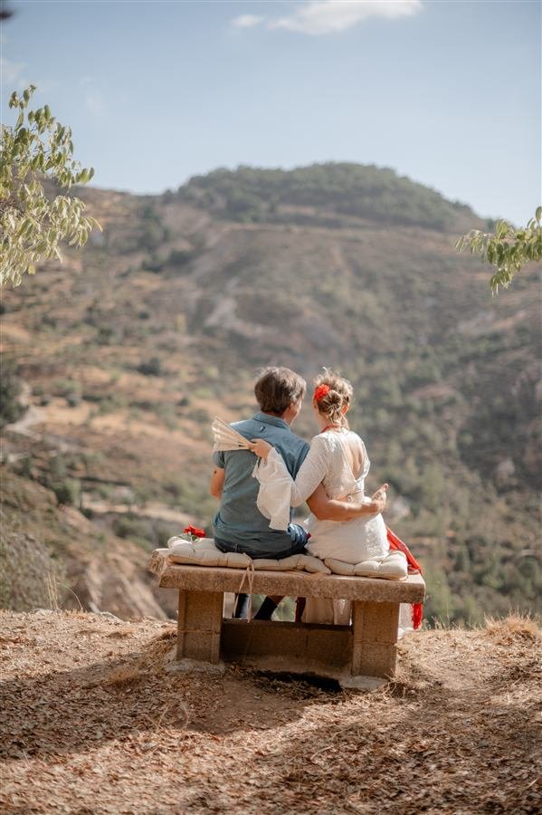 Guests enjoying an afternoon at the finca