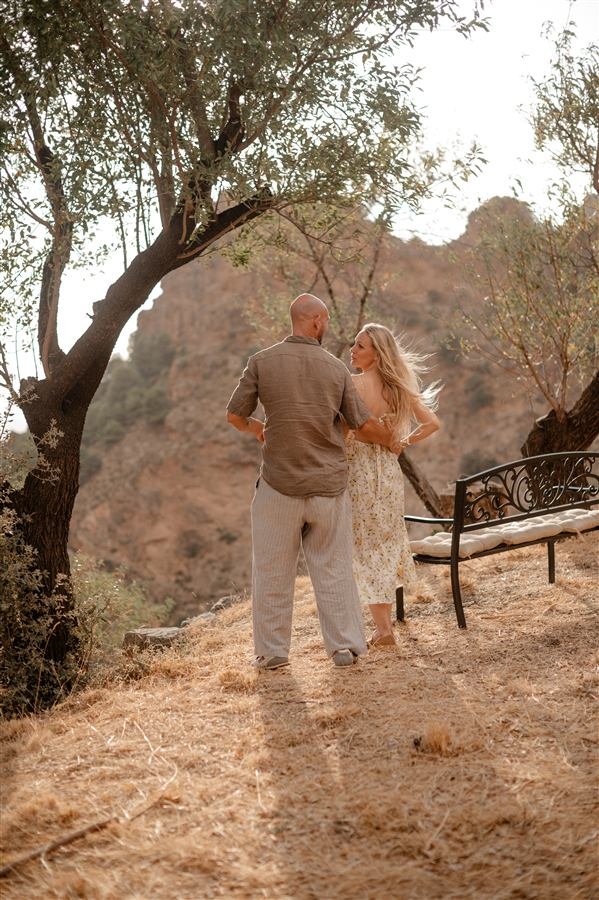 Guests enjoying an afternoon at the finca